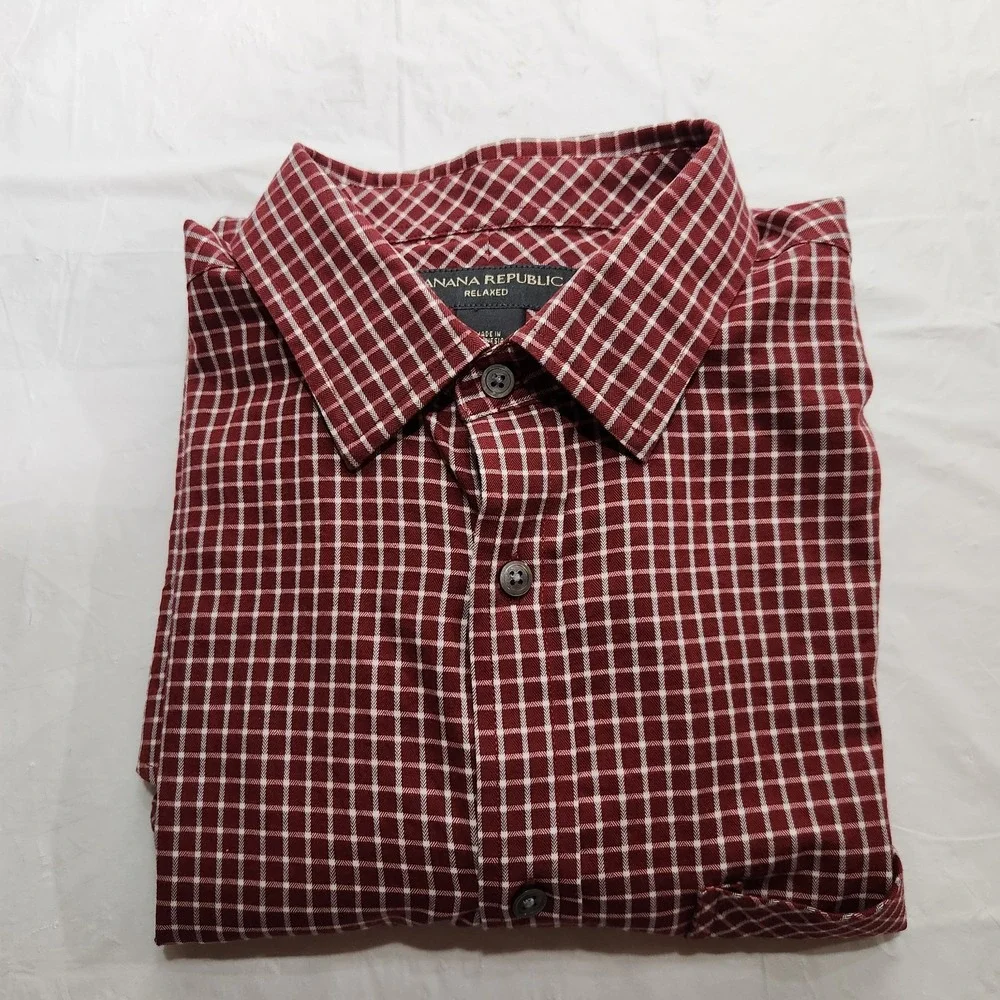 Banana Republic‎ Relaxed Mens Button Down Shirt Size Large Burgundy Checkered